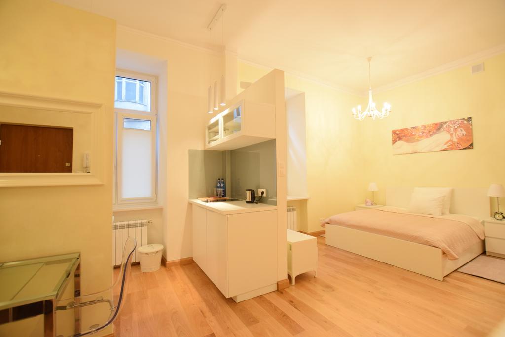 Elegant Apartment Foksal Warsawa Bagian luar foto